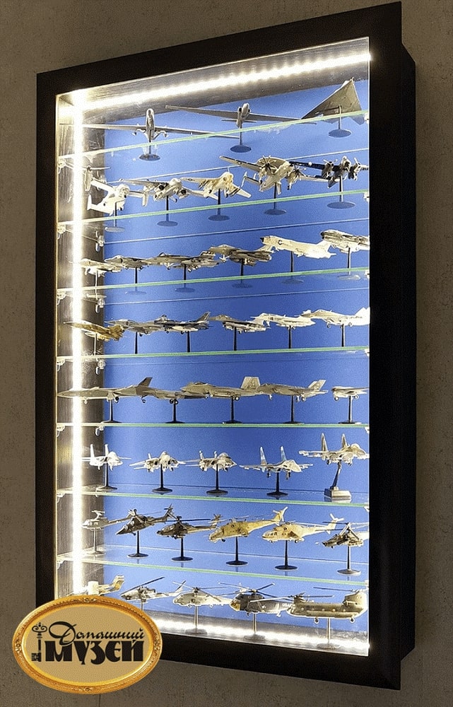 витрина для коллекций самолетов