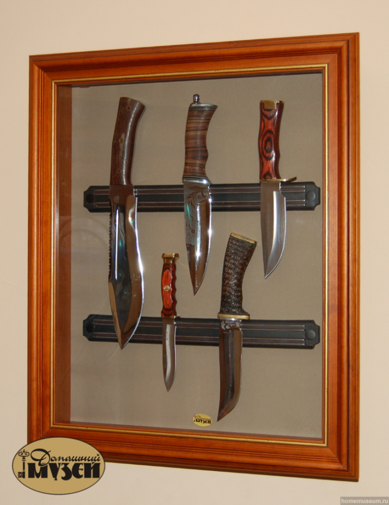 Витрина для ножей, на 2 рейках, 50 см x 40 см, вертикальная