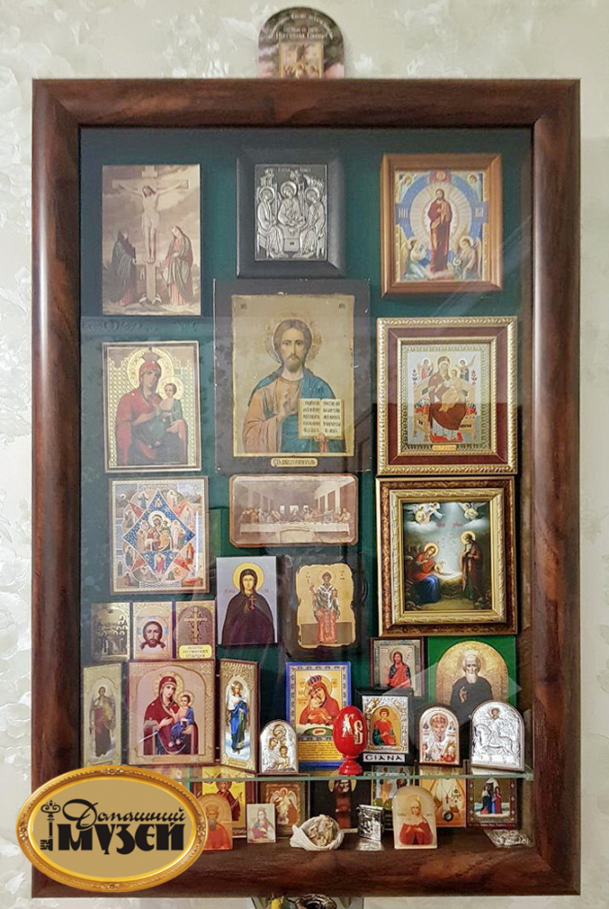 Киот для собрания икон, 80 см x 50 см, вертикальный1